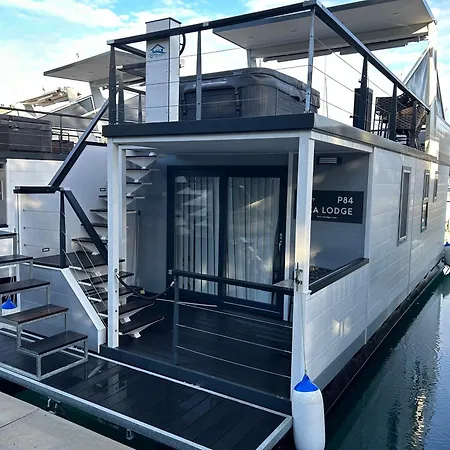 Apartment Floating Sea House Shark 2 Portoroz